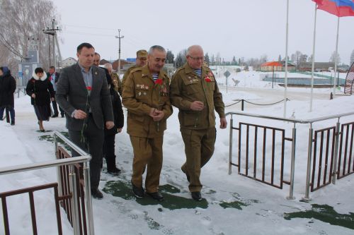 Төшләремдә һаман сугыш күрәм...