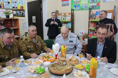 Төшләремдә һаман сугыш күрәм...