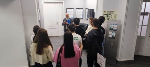 Казанда студентлар  белән  очрашу  узды