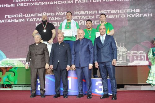 Герой - шагыйрь истәлегенә