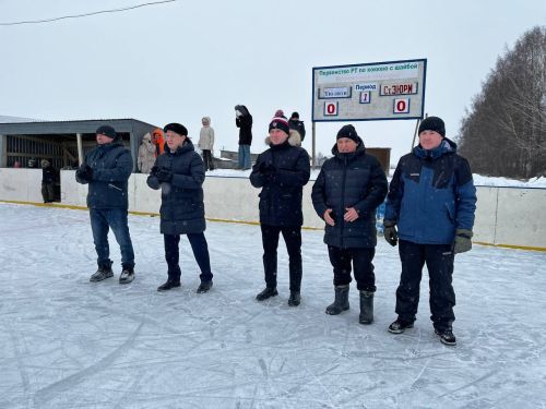 Иске Җөри авылы Кубогына хоккей ярышы узды