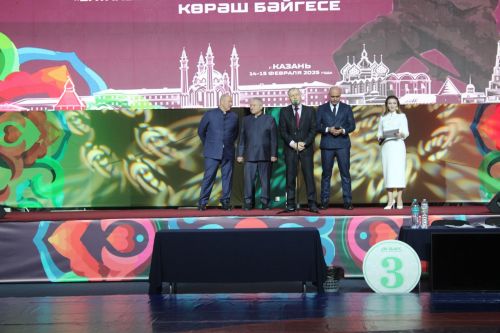 Герой - шагыйрь истәлегенә