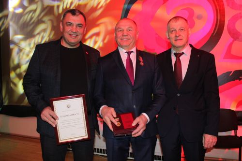 Татарстан Республикасы Рәисенең Рәхмәте белән бүләкләнде