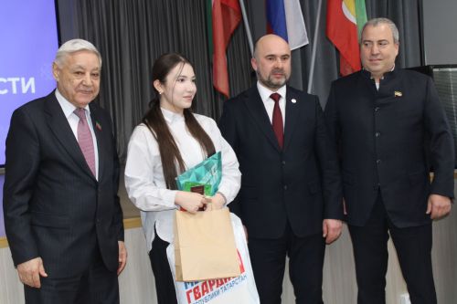 «Бердәм Россия» Бөтенроссия сәяси партиясе көне» үтте