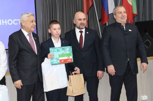 «Бердәм Россия» Бөтенроссия сәяси партиясе көне» үтте