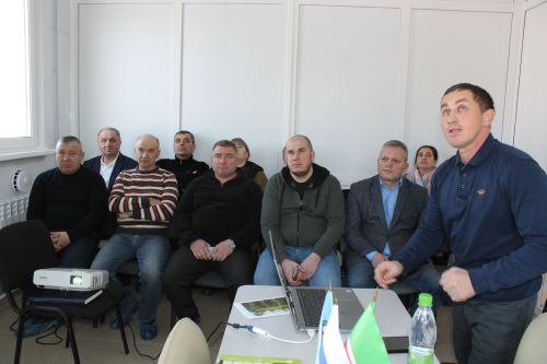 Терлек азыгы тикшерү лабораториясе белән таныштылар