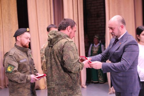 Батырлар, кыюлар бәйрәме