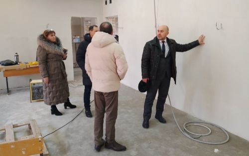 Теләче   мәктәбе ремонты   белән  таныштылар