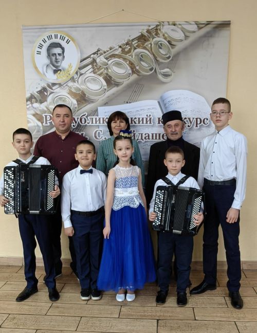 Җиңүчеләребезне котлыйбыз!