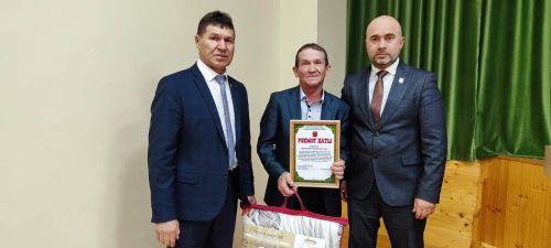 Олы  Мишә  авыл  җирлегендә  хисап  җыелышы оешкан  төстә  узды