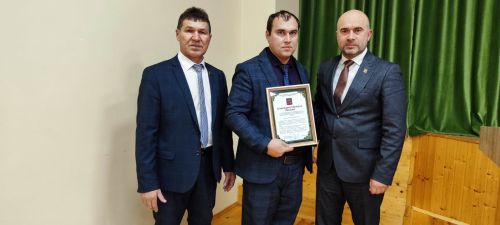 Олы  Мишә  авыл  җирлегендә  хисап  җыелышы оешкан  төстә  узды