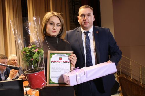 Халык җыеннары дәвам итә
