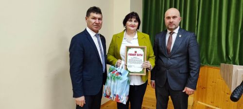 Олы  Мишә  авыл  җирлегендә  хисап  җыелышы оешкан  төстә  узды