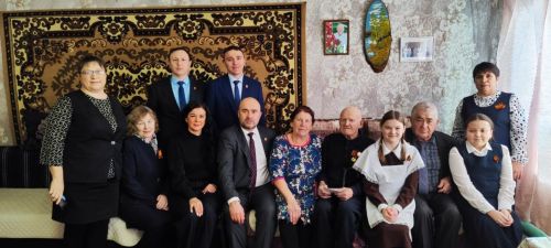 Район башлыгы «Бөек Ватан сугышында Җиңүнең 80 еллыгы» юбилей медальләрен тапшырды