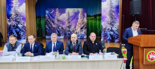 Иске  Җөри  авылында  халык   җыены узды