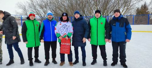 Олы Тиләҗе авылында хоккей  ярышы  узды