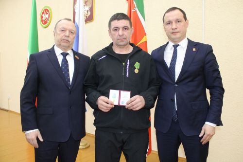 Медальләр тапшырылды