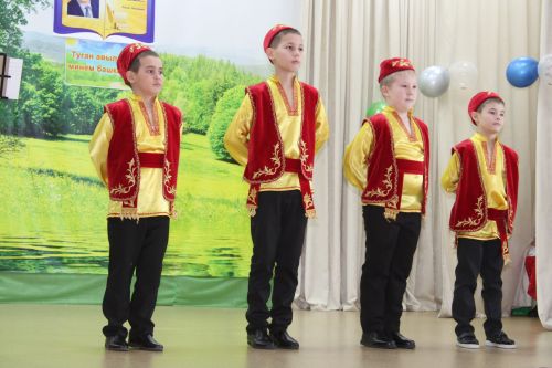 Шунда туган, шуннан илһам алган