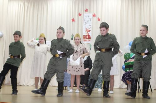 Өлкәннәр, балалар актив катнашты