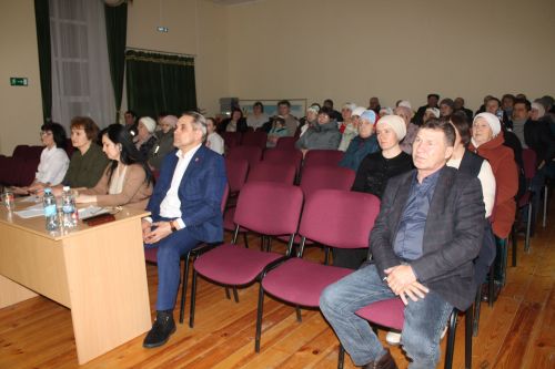 Өлкәннәр, балалар актив катнашты