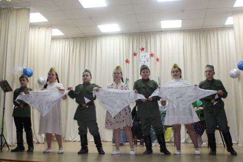 Өлкәннәр, балалар актив катнашты