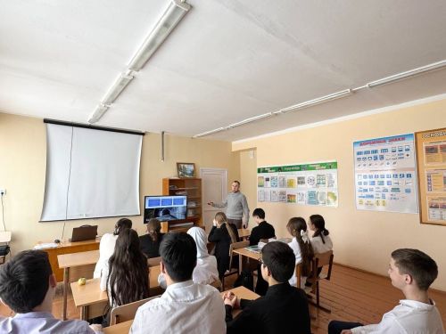 «Кырым язы. Без бергә» исемле тарихи дәрес үтте