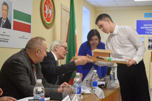Академик Тәлгать Сираҗетдинов укулары узды