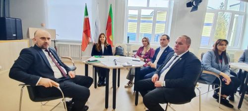 В молодежном центре «Киләчәк»  состоялось общественное обсуждение благоустройства улицы Ленина
