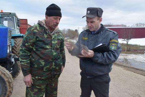 Кырлар, тургайлар дәшә…