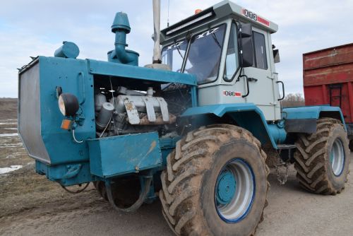 Кырлар, тургайлар дәшә…