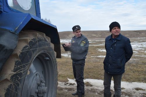 Кырлар, тургайлар дәшә…