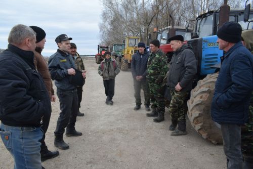 Кырлар, тургайлар дәшә…
