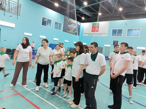 Бүген «Батыр» спорт комплексында «Папа, мама, я ~дружная семья» дип исемләнгән күңелле чара узды