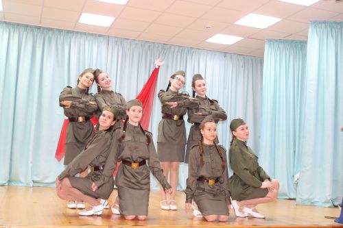 Укучылар һәм студентлар булдыра
