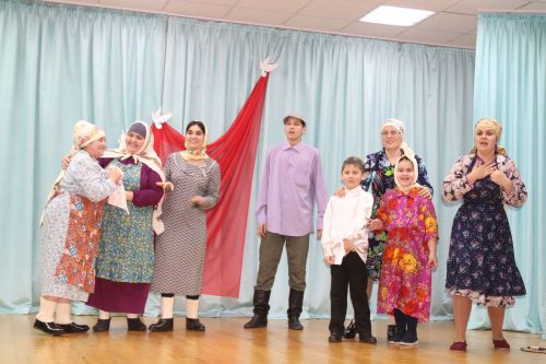 Укучылар һәм студентлар булдыра