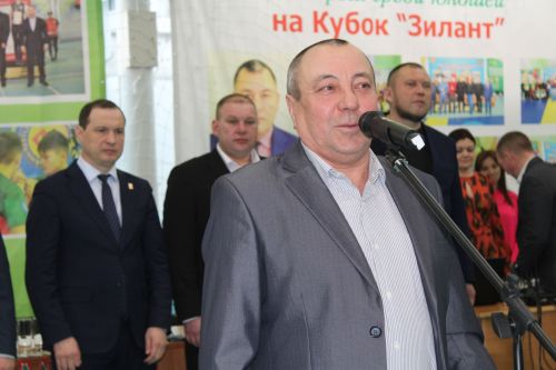Танылган эшмәкәр, хәйрияче призына