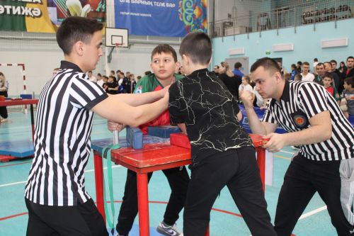 Танылган эшмәкәр, хәйрияче призына