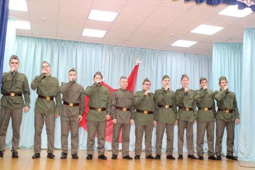 Укучылар һәм студентлар булдыра