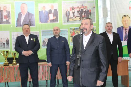 Танылган эшмәкәр, хәйрияче призына