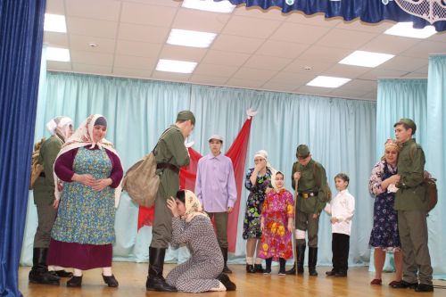 Укучылар һәм студентлар булдыра