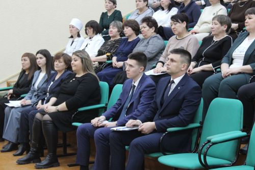 Теләчедә медицина хезмәткәрләре узган елга нәтиҗә ясады һәм бурычлар билгеләде