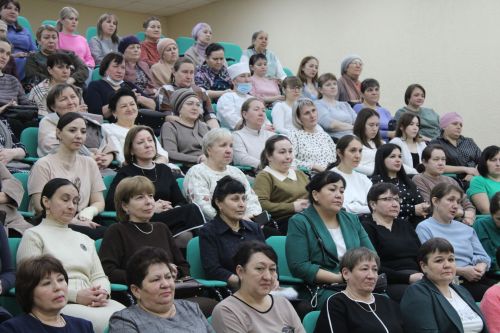 Теләчедә медицина хезмәткәрләре узган елга нәтиҗә ясады һәм бурычлар билгеләде
