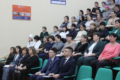 Теләчедә медицина хезмәткәрләре узган елга нәтиҗә ясады һәм бурычлар билгеләде