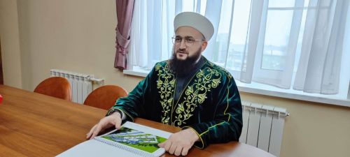 Теләчегә  Татарстан мөфтие Камил хәзрәт Сәмигуллин  килде