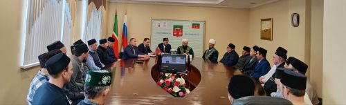 Теләчегә  Татарстан мөфтие Камил хәзрәт Сәмигуллин  килде