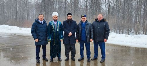Теләчегә  Татарстан мөфтие Камил хәзрәт Сәмигуллин  килде
