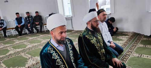 Теләчегә  Татарстан мөфтие Камил хәзрәт Сәмигуллин  килде
