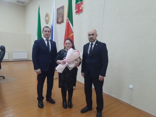 Рәхмәт хатлары тапшырылды