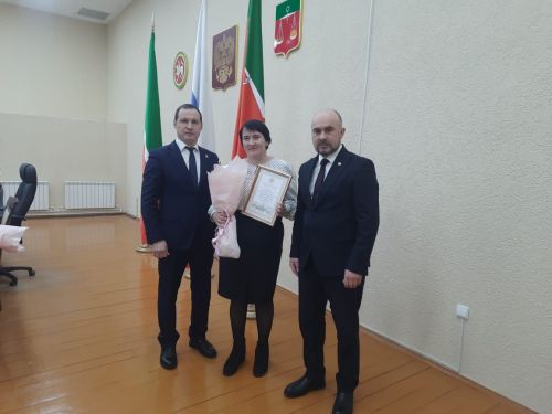 Рәхмәт хатлары тапшырылды
