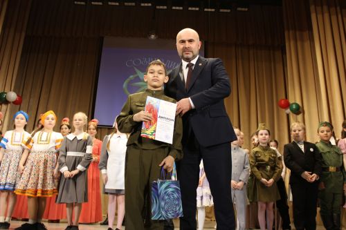 Балалар һәм яшьләр концерт куйды